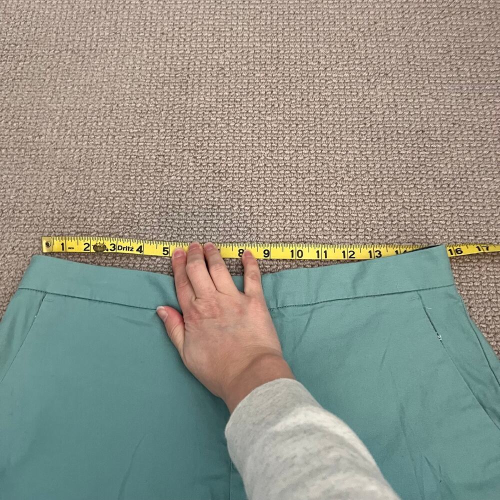 New Banana Republic Factory Scalloped Green Professional Preppy Shorts - 6 - Picture 3 of 9